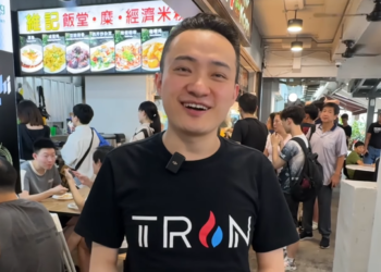 孫宇晨轉型美食部落客！新片推新加坡椰漿飯，店主桑尼拯救過中國足球？