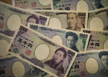 加息、縮表二連擊！日本央行利率升至0.25%、每季縮減購債4000億日圓