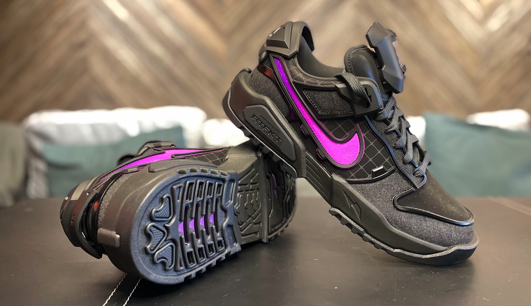 《幣圈潮鞋開箱》RTFKT x Nike Dunk Genesis 滿載賽博龐克風、可拆配件…網友評價曝光