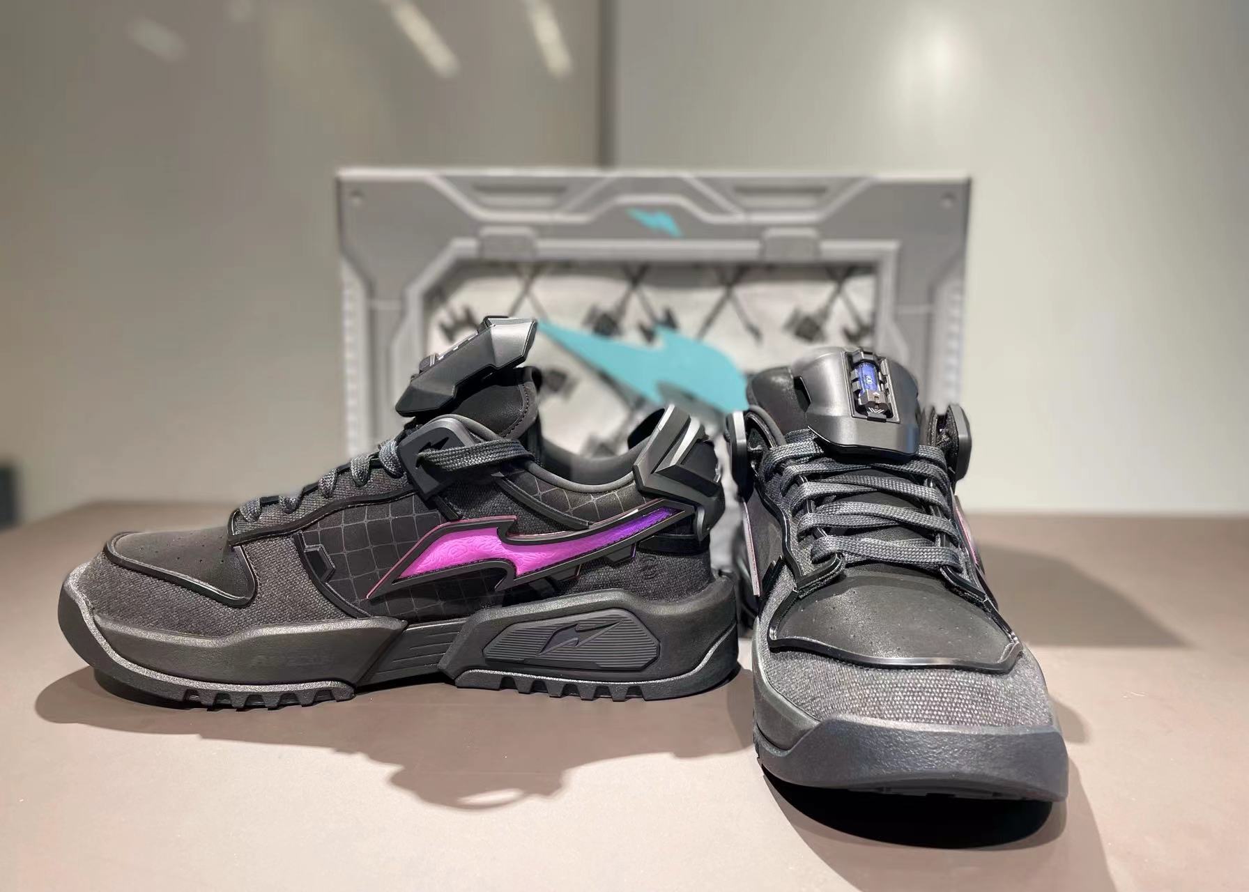 《幣圈潮鞋開箱》RTFKT x Nike Dunk Genesis 滿載賽博龐克風、可拆配件…網友評價曝光