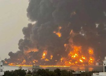 中東開戰！以色列回擊胡塞武裝轟炸紅海港，報復特拉維夫遇襲