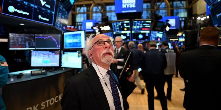 | 動區動趨-最具影響力的區塊鏈新聞媒體 美股已觸頂?分析師警告:任何反彈都假的,大眾商品下跌預告經濟衰退