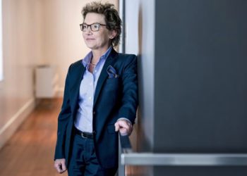 美國經濟不會硬著陸》聯準會官員支持鮑爾漸進降息，以哈停火現曙光