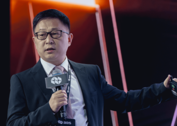 獨家專訪》貨幣戰爭宋鴻兵：全球暴跌不是黑天鵝，「日圓套利」還會再崩盤