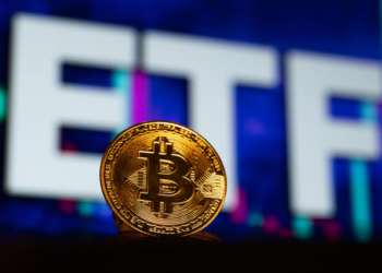 大戶狂撿低價BTC？美國13F報告：701個機構基金Q2買入比特幣現貨ETF