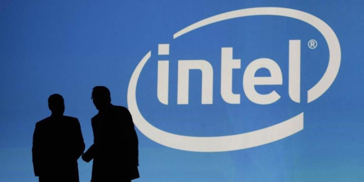 Intel求生！傳「分拆或出售」英特爾IC設計與晶圓代工業務，恐對台積電不利？