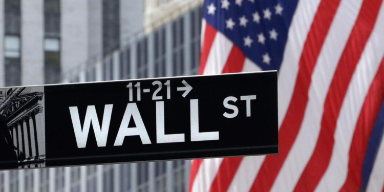 美初領失業金人數大減》美股齊揚、輝達跳漲6%拉動AI股回神，台積電大漲30元