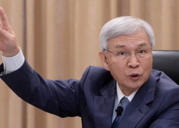 史上最嚴打房來了！楊金龍出4招重擊投資客，央行利率連2凍、升準1碼