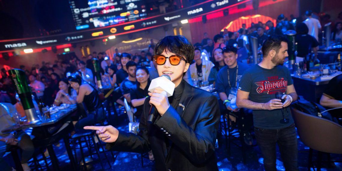 鬧劇》幣圈KOL新加坡遇仙人跳，知情者曝：已遭警方逮補調查強姦罪