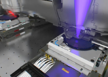 中國實現國產DUV曝光機，可生產8奈米及以下晶片，突破美國科技封鎖？