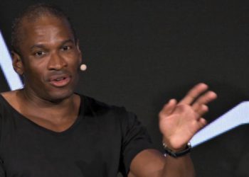 Arthur Hayes 解釋：為什麼聯準會降息對比特幣沒幫助？