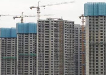 中國強救房市！上海和深圳擬「取消限購」、多補貼政策要止跌回穩