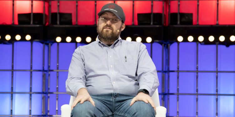 | 動區動趨-最具影響力的區塊鏈新聞媒體 找外星人、養野牛、長壽科學…Cardano創辦人Charles Hoskinson的另類投資路