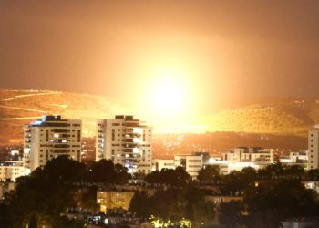 以色列「炸黎巴嫩市政大樓」市長等16人喪命！傳以軍很快報復伊朗，石油、核設施有風險？