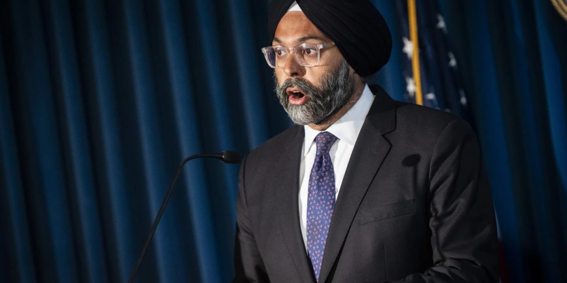 Gurbir GrewalPhotographer- Mark KauzlarichBloomberg | 動區動趨-最具影響力的區塊鏈新聞媒體 SEC將轉向?強硬派執法部主任離職,3年領導超百起加密監管行動