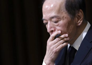 日本承認通膨難解，央行總裁：天天睡不著思考加息時機、日圓貶至三個月新低