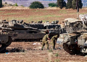 以色列地面部隊入侵黎巴嫩，中東各國反應如何？高盛：黃金明年初上看2900美元