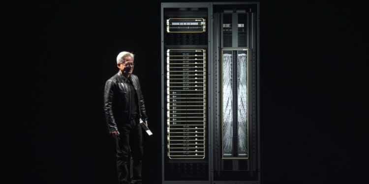 輝達GB200「最高階AI伺服器」雲端大廠搶買！鴻海代工爆單：需求非常瘋狂