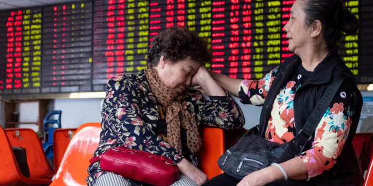 china | 動區動趨-最具影響力的區塊鏈新聞媒體 中國「未出刺激大招」市場大失所望!散戶炒A股慘虧嘆:說好的大牛呢