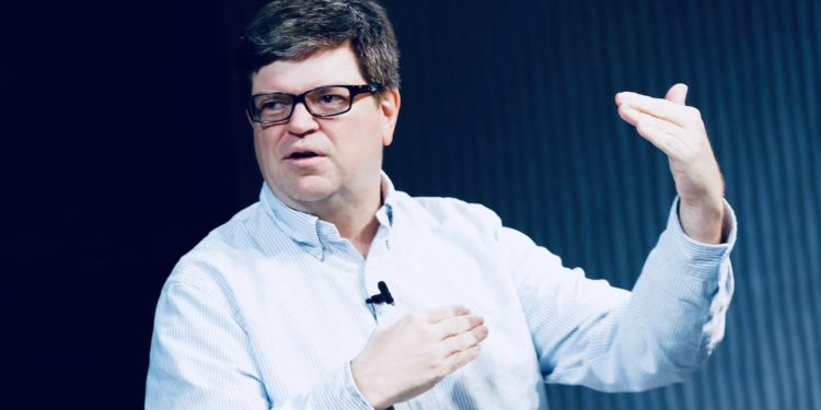 Meta首席AI科學家楊立昆：AI威脅人類生存是杞人憂天，當前LLM模型連貓都不如