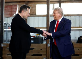 川普的 Truth Social 與馬斯克 X 傳可能合併！優缺點戰略分析