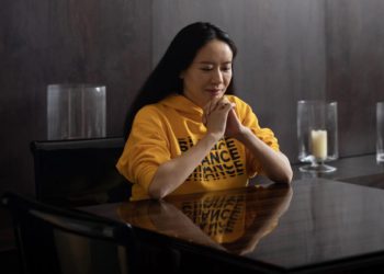 幣安遭控收1億美元「上幣費」，何一親滅火：規則很透明、FUD 永不會消失