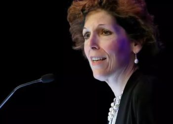 比特幣挑戰9萬失利「跌破8.8萬鎂」，前聯準會大鷹派：川普上台後降息次數或減少、美股齊跌