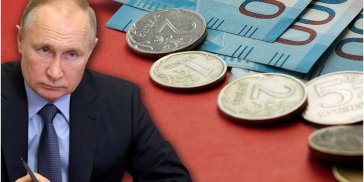 putin ruble | 動區動趨-最具影響力的區塊鏈新聞媒體 盧布「崩了」烏俄開戰後最低!央行急喊停換匯,專家:俄羅斯經濟已處於崩潰邊緣