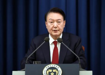 韓國執行尹錫悅逮捕令、入官邸與軍警對峙！代理總統：不排除護盤、穩定金融外匯