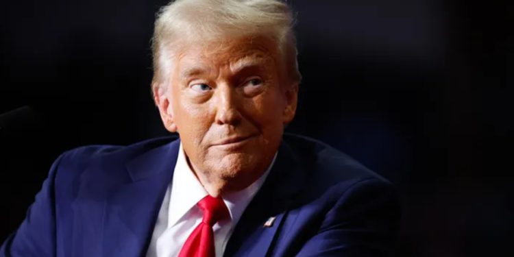 川普靠$TRUMP身價一夜暴增超500億鎂！名人發幣潮要來了？