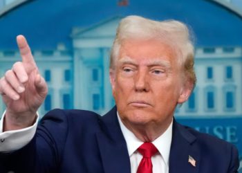 川普宣布：2/1將對加墨課25%關稅、石油可能豁免！下一步劍指中國？