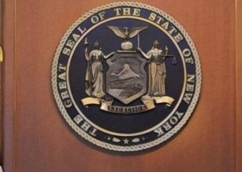 劍指川普？紐約金融局警告：Memecoin 具高度詐騙風險，切勿 FOMO 落入投機陷阱