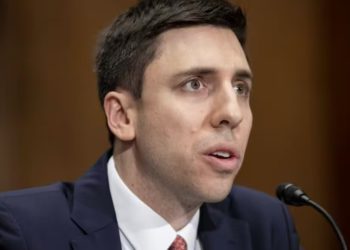 川普最高銀行機關官員喊「銀行改革」：開放加密貨幣、但反對去銀行化