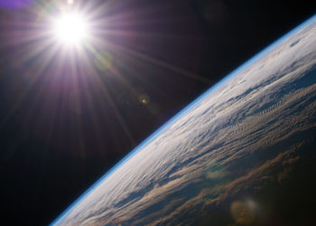 把三峽大壩搬上太空》中國計劃建造太陽能宇宙發電站，人類將迎能源自由？