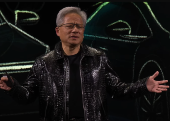 AI迎戰特斯拉！黃仁勳合作Toyota「打造AV產業」：自動駕駛產值將達數兆美元