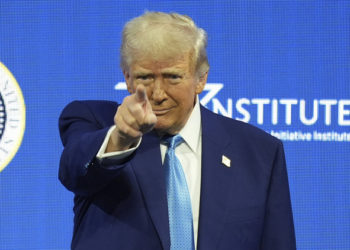 川普狂言：關稅政策若成功，美國人不用繳所得稅！