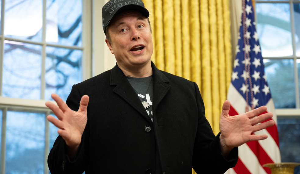 馬斯克「睡白宮地板」拼改革！DOGE 已調查18個聯邦機構擬大量裁員，美國政府真的爛？