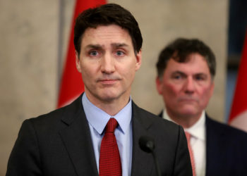 北美關稅戰升級！加拿大、墨西哥出手報復，比特幣一度跌穿10萬鎂