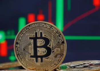 續跌？比特幣重返9.7萬鎂，若摜破9.3萬將有超11億鎂清算