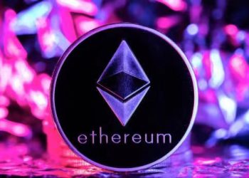 ETH重摔9%跌破2100美元！以太坊Pectra升級出錯：Holesky測試網出現鏈分叉…