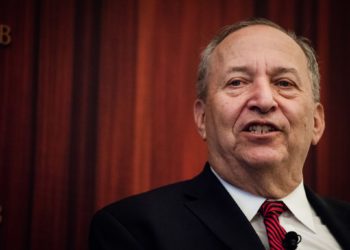 美國前財長桑默斯警告：通膨失控恐再爆發，本輪Fed降息週期或已結束