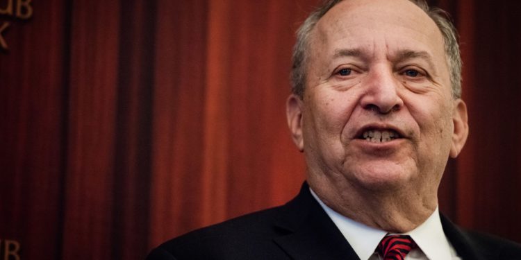 美國前財長桑默斯警告：通膨失控恐再爆發，本輪Fed降息週期或已結束