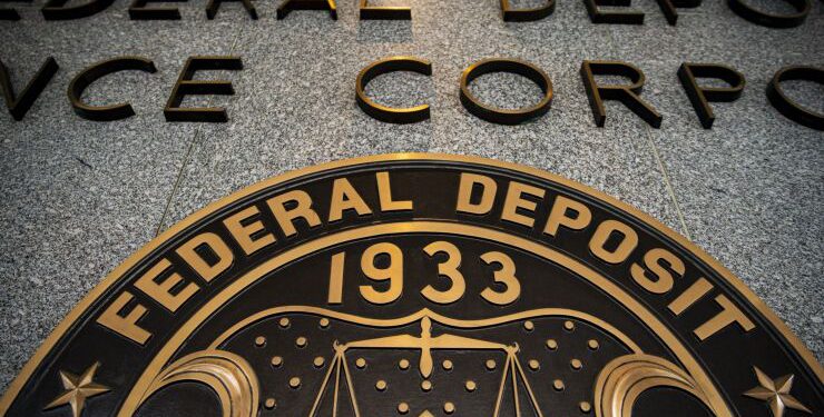美國聯邦存款保險(FDIC)將修改刪除「加密歧視政策」，代理主席：不該阻止銀行接觸區塊鏈