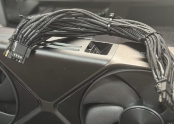 輝達 RTX 5090 爆首例熔毀事件，怎麼回事？顯卡黃牛「炒到25萬元天價」未打擊買氣