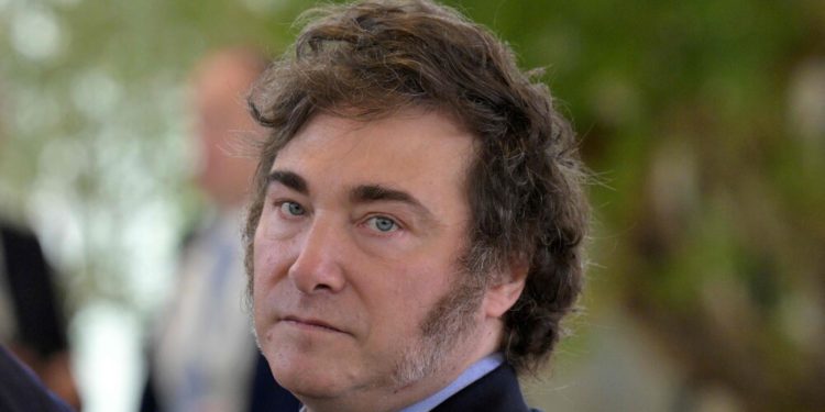 阿根廷總統推廣$LIBRA被提告詐欺、在野黨揚言發動彈劾：騙子很丟臉