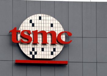 台積電千元保衛戰！再傳CoWoS被砍單，但「川普加密儲備」讓板卡廠逆勢上漲