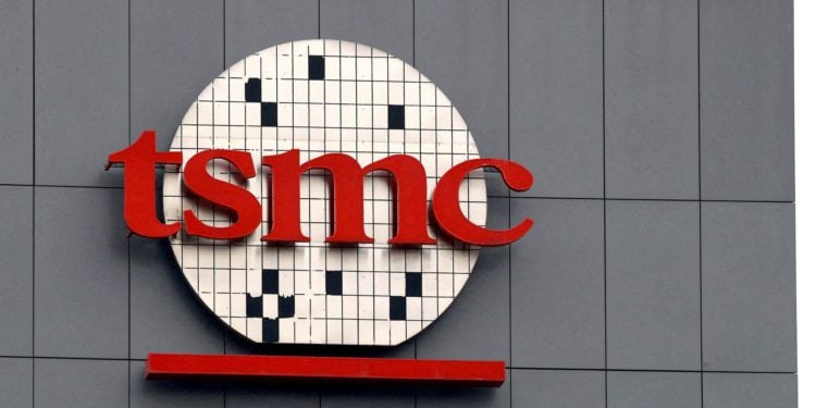 台積電千元保衛戰！再傳CoWoS被砍單，但「川普加密儲備」讓板卡廠逆勢上漲