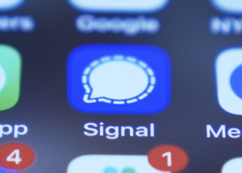 一場白宮機密洩漏案讓 Signal 又紅了，隱私聊天軟體之王 Signal 的加密往事回顧