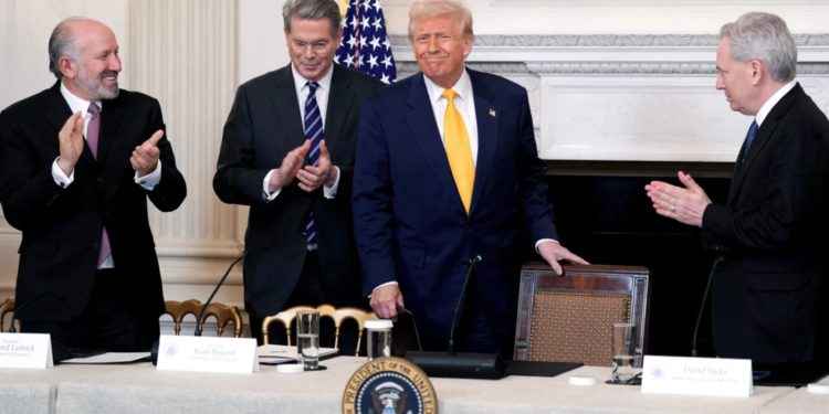 美國住房和城市發展部考慮以穩定幣發補助金：用區塊鏈追蹤資金流向