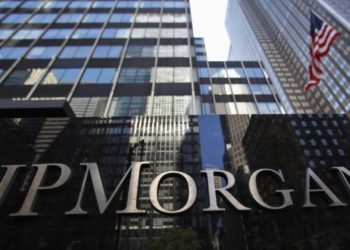 摩根大通：川普關稅戰風險逐漸明朗，是時候「停止逢高賣出」美股